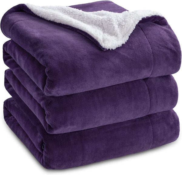 Bedsure Sherpa Fleece Throw Blanket - Fluffy Microfiber Solid Blankets for Bed and Couch Double/Twin Size, Silver Grey, 150X200Cm