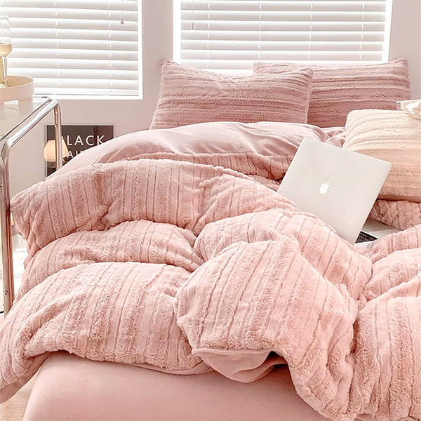 3pcs Faux Rabbit Plush Bedding Set, Soft Fluffy Comfortable Thicken Warm Autumn-Winter Duvet Cover & Pillowcase Set, Machine Washable, Ideal for Hotel, Guest Room, Bedroom, Home Use,Christmas Presents, Single/Double/King/Super King Size (1*Duvet Cover + 2