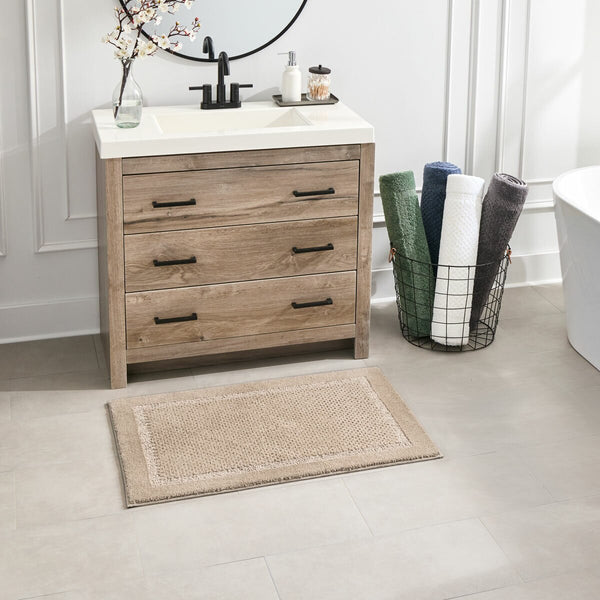 Grandeur Bath Mat in White, 60 X 91 Cm