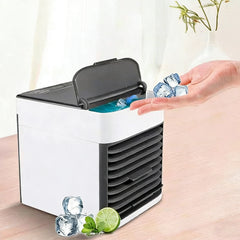 Fan with Humidification, Air Purification, and Cooling Functions