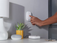 Yale IA-320 10Pc Sync Smart Home Alarm with X4 Motion Sensors and X3 Window/Door Sensors