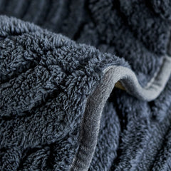 1pc Plush Non-Slip Sofa Cover, Modern Luxury, Pet-Friendly, Breathable, Fashionable Home Decor
