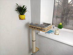 Scratching post with window shelf – Light